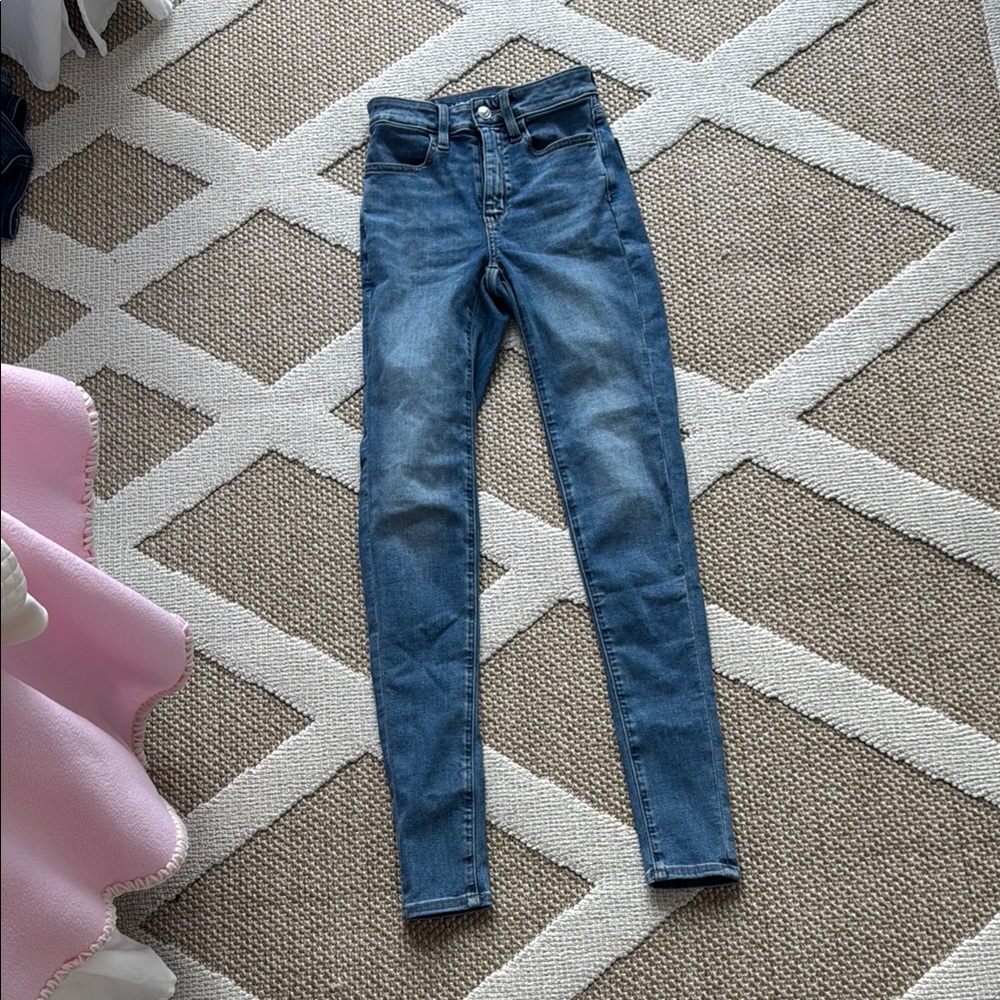 American Eagle Outfitters Blue Super High-Rise, Jeggings Stretch Denim LONG